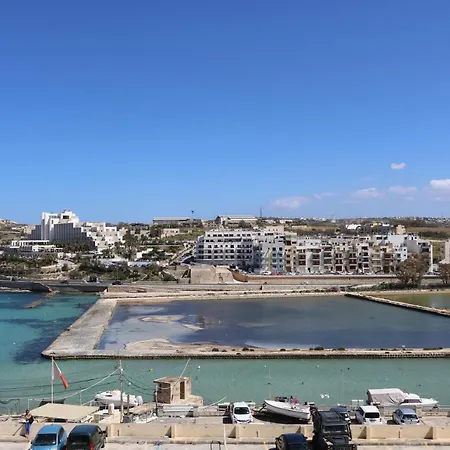 Seaview 2 Bedroom In Qawra *